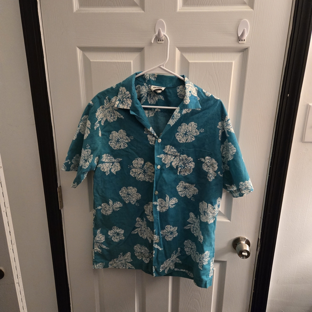 Vintage Hilo Hattie Hawaiian Print Shirt